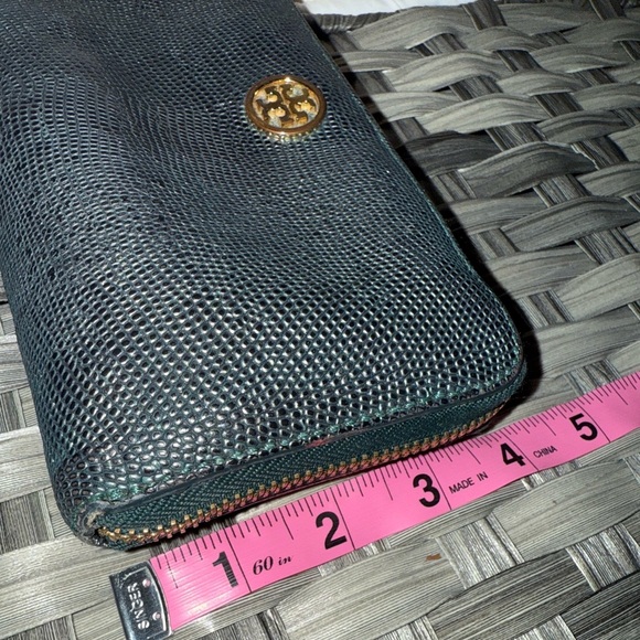 Tory Burch Wallet - Picture 14 of 15